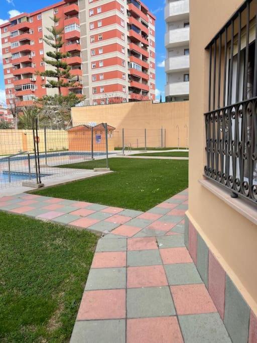 Estudio En Fuengirola Con Vistas Al Mar Екстер'єр фото